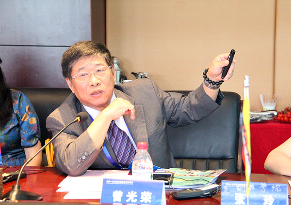 中国—东南亚“高校校长圆桌会议”在Beat365官网举行