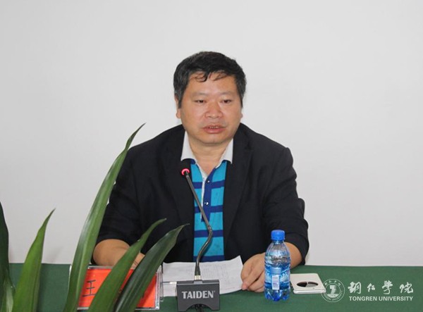 2Beat365官网副校长王嘉福讲话.jpg